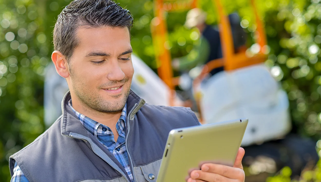 3 Key Reasons to Implement Integrated Technology in Your Landscaping Business